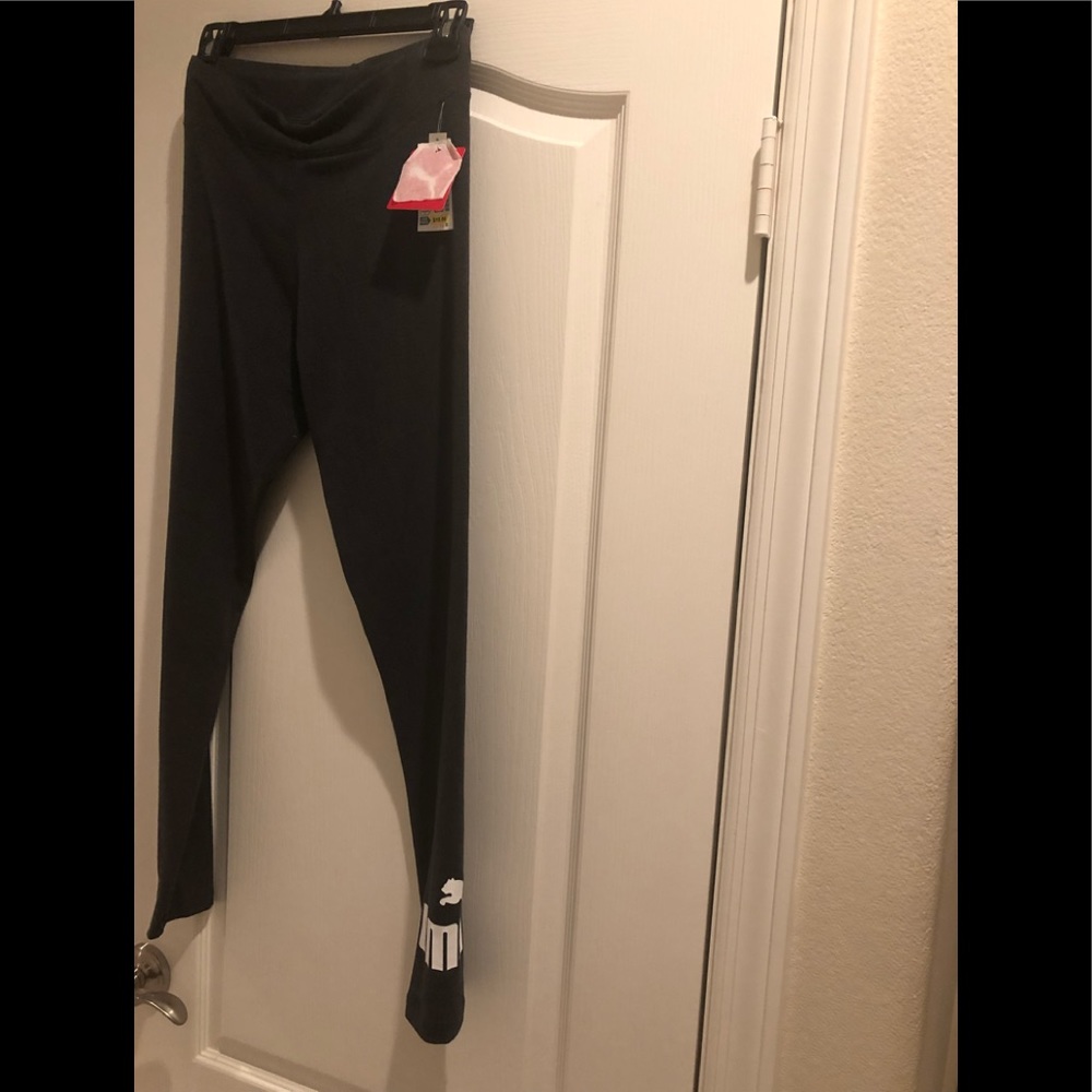 Women’s black pants